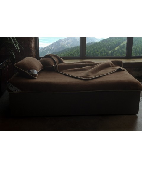 Mattress cover HILZER (CAMEL) - with an elastic band on the corners, size 180x200 cm