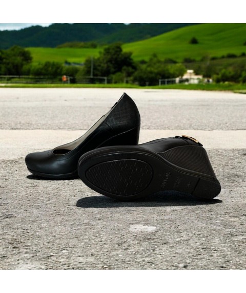 Туфли женские из натуральной кожи черные 712BLK