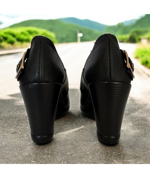 Туфли женские из натуральной кожи черные 712BLK