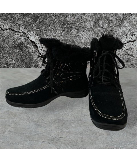 Ботинки женские Betty Pretty из натуральной замши черные 111928BLK