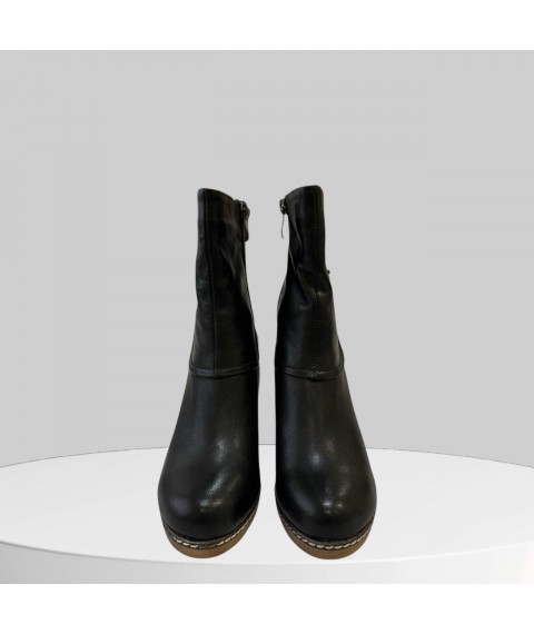 Ботинки женские Betty Pretty из натуральной кожи черные JH088