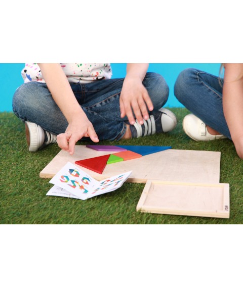 HEGA Tangram puzzle with manual