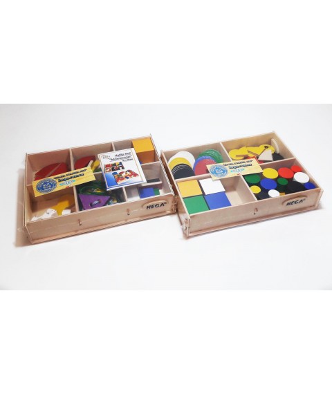The HEGA Montessori set 1 is the largest game development color in a box of 73 elements