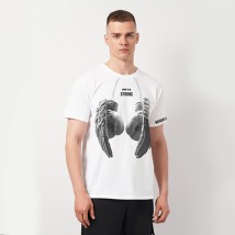 Футболка born to be strong