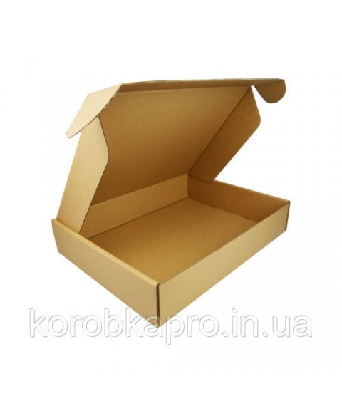 Brown corrugated box for delivery