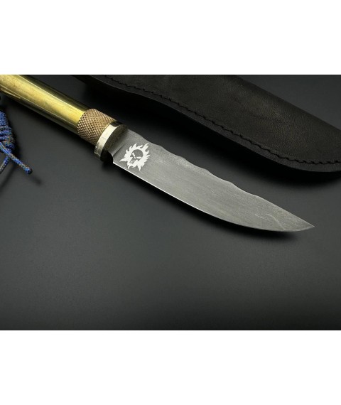 Нож ручной работы «Гильза #3» с кожаными ножнами Chromalit 40/60 HRC.