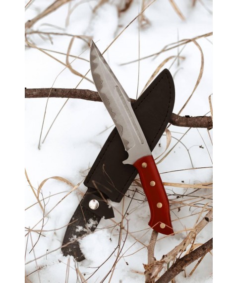 Нож ручной работы из ламинированного дамасска «Red #1» с кожаными ножнами 60-61HRC.