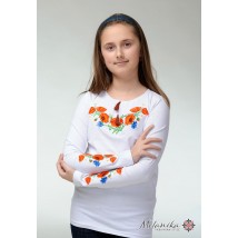 Белая вышитая футболка для девочки с цветами «Маки с васильками»