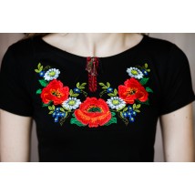 Вышитая женская футболка с коротким рукавом в этно стиле «Украинские краски»