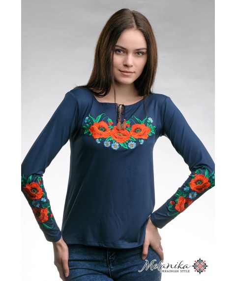 Женская вышитая футболка темно-синего цвета с длинным рукавом «Маковое поле»