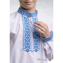 Вышиванка для мальчика белого цвета с голубой вышивкой «Андрей»