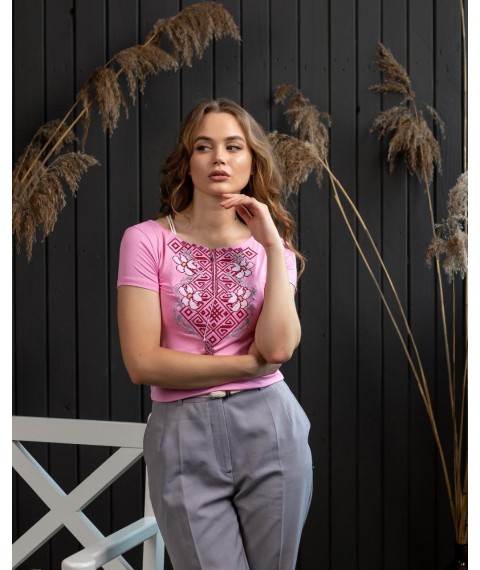 Женская футболка с вышивкой в нежно розовом цвете «Лилия» XL