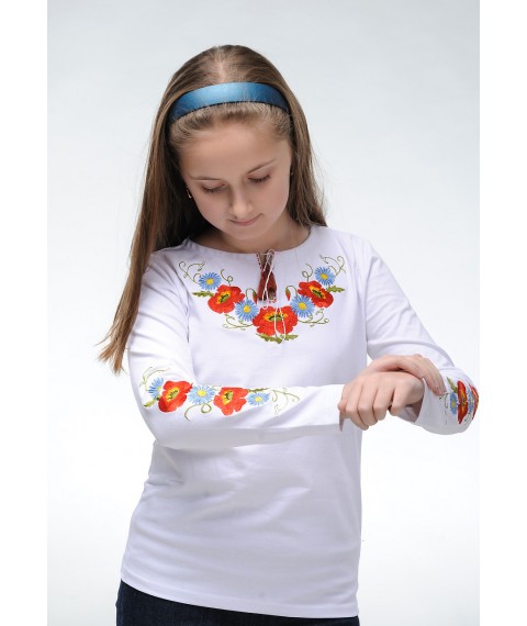Модная детская футболка с вышивкой белого цвета «Маки-ромашки»