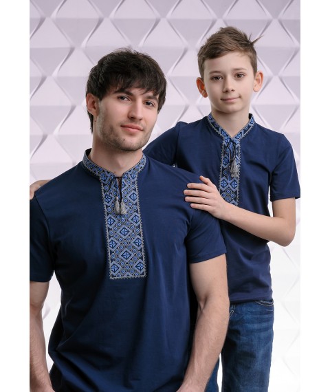 Комплект вышитых футболок для отца и сына «Казацкая (синяя вышивка)»