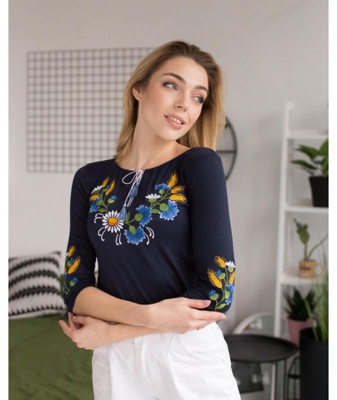 Женская вышитая футболка с рукавом 3/4 «Веночек» темно синего цвета XL