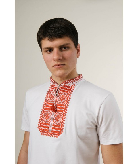 Мужская вышитая футболка с коротким рукавом в белом цвете «Гладь (красная вышивка)»