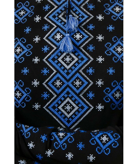 Стильная вышиванка с длинным рукавом черного цвета «Карпатский орнамент (голубая вышивка)»
