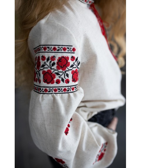 Вышитая блузка для девочки с длинным рукавом с цветочным орнаментом «Розочки» лен 152