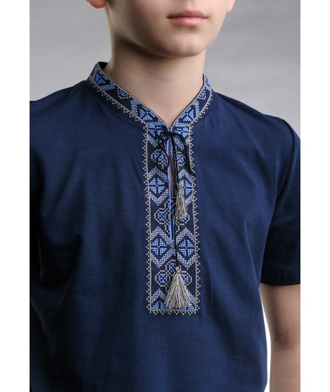 Классическая детская футболка с вышивкой «Казацкая (синяя вышивка)» 158