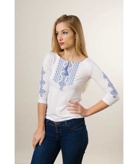 Повседневная женская вышиванка с рукавом 3/4 белого цвета с синей вышивкой «Гуцулка» XL