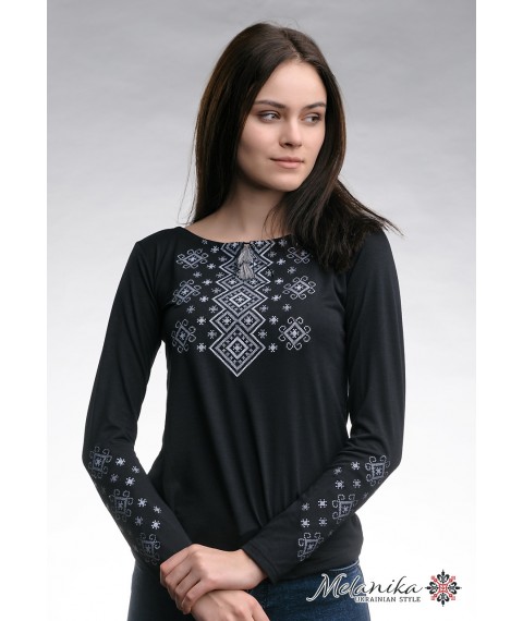 Трендовая черная женская вышитая футболка с длинным рукавом «Серый карпатский орнамент» XXL