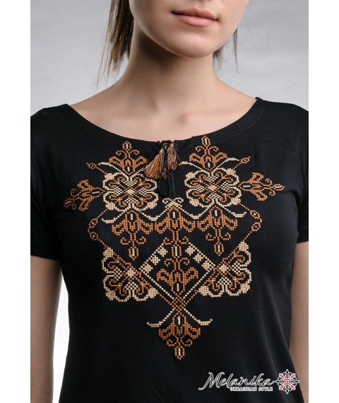 Черная женская вышитая футболка на каждый день в патриотическом стиле «Элегия (коричневая вышивка)» XL