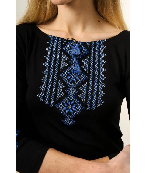 Модная женская футболка с вышивкой с рукавом 3/4 черного цвета с голубым орнаментом «Гуцулка» 3XL