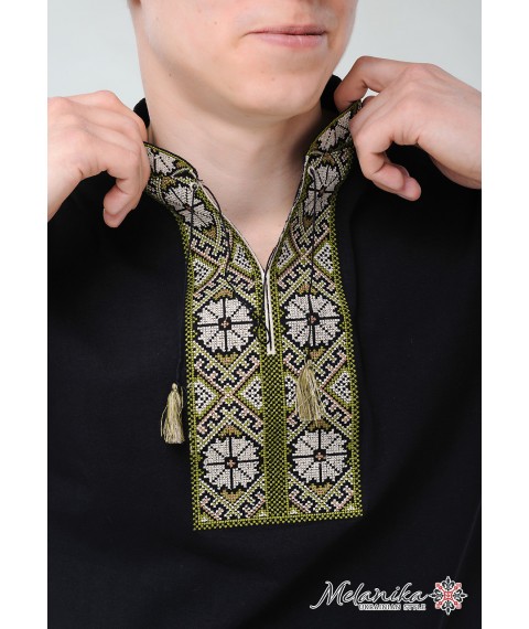 Модная мужская вышитая футболка с коротким рукавом в этническом стиле «Гуцульськая (зеленая вышивка)» M