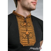 Летняя мужская вышитая футболка черного цвета «Гладь (золотистый орнамент)» M