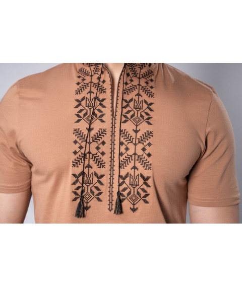 Traditional men's embroidered T-shirt in beige color "Trident"