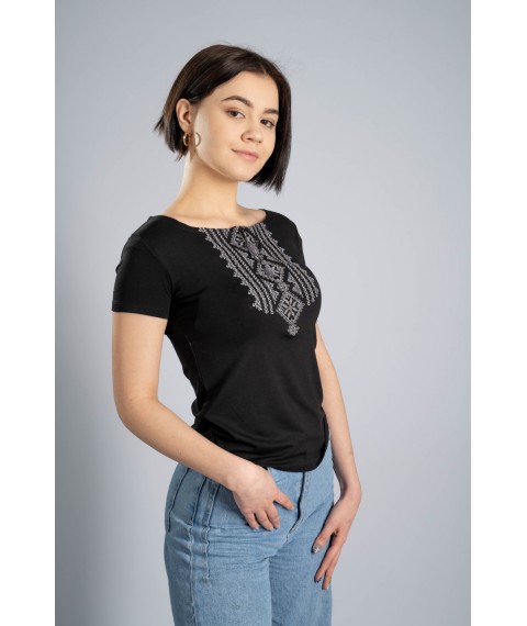 Женская черная футболка-вышиванка на каждый день «Гуцулка (серая вышивка)» XL