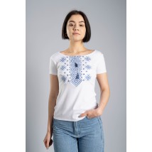 Женская вышитая футболка с коротким рукавом с круглой горловиной «Карпатский орнамент (голубая вышивка)»