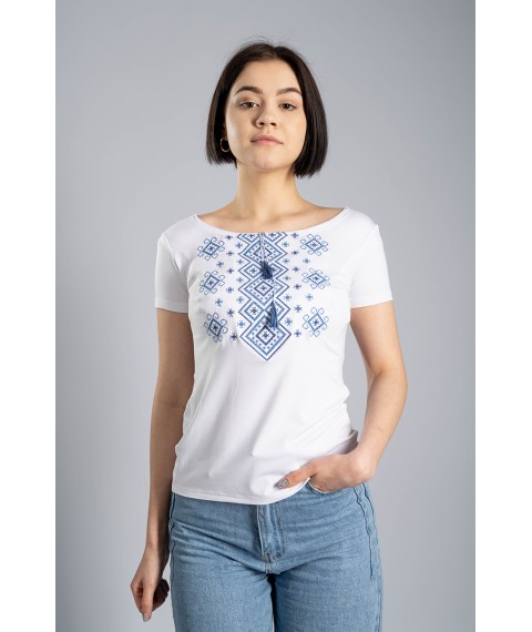 Женская вышитая футболка с коротким рукавом с круглой горловиной «Карпатский орнамент (голубая вышивка)» XL