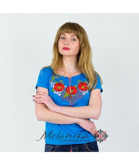 Голубая женская футболка с вышивкой цветами с коротким рукавом «Чудо-маки»