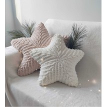 Плюшева подушка-зірка ручної роботи