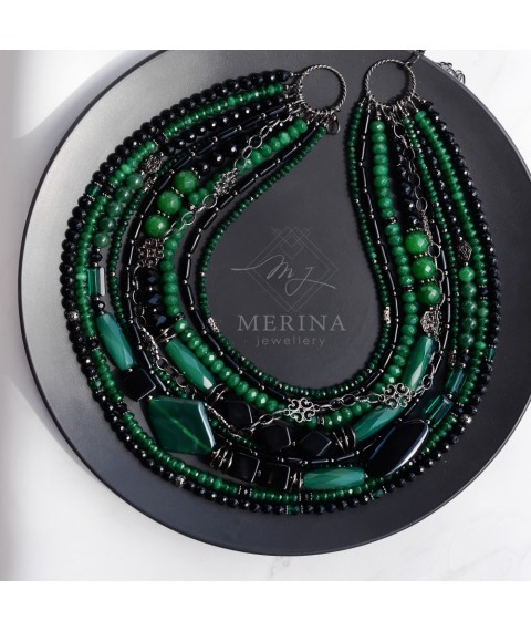 Emerald luxury. Agate and quartz necklace