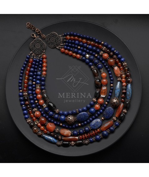 A necklace of carnelian, agate, lapis lazuli and quartz. Zahrava
