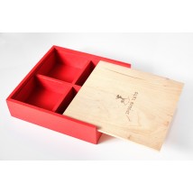Дерев'яна коробка для новорічних іграшок (середня)