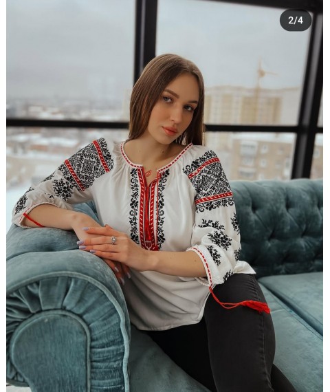 Женская вышиванка