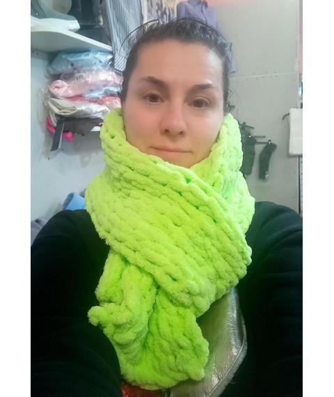 Scarf light green yarn Puffie Alizee