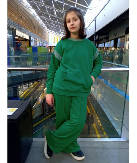 Green sweatshirt for women