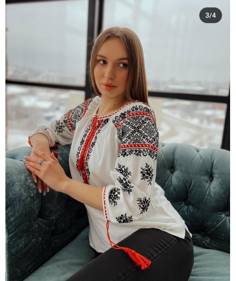 Женская вышиванка