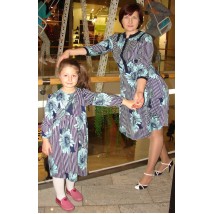 Комплект трикотажных платьев для мамы и дочки