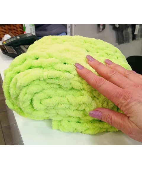 Scarf light green yarn Puffie Alizee