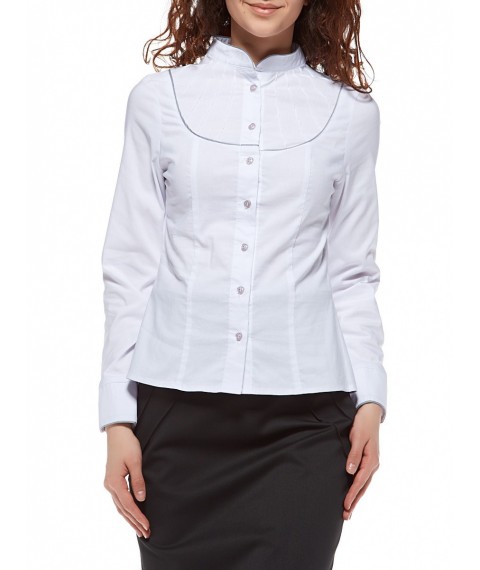 Біла жіноча блузка з декоративною кокеткою Р70