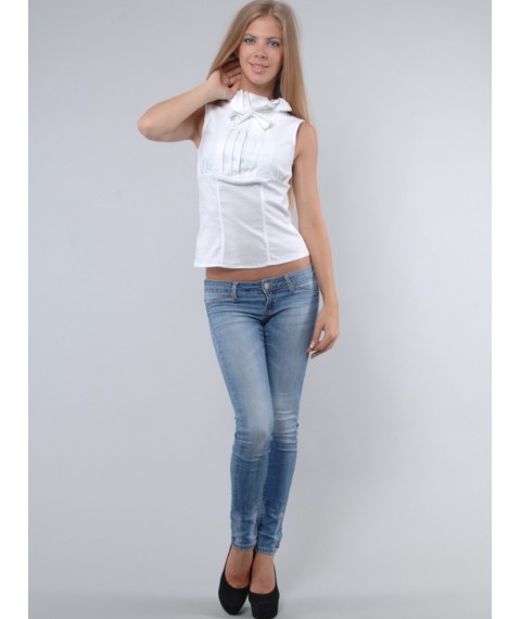 White sleeveless shirt