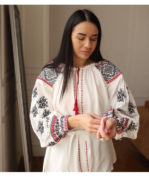 Вышиванка женская