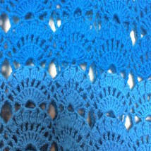 Голубой двухцветный вязаный жилет из шерсти с мохером