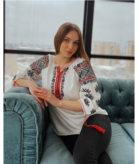 Женская вышиванка