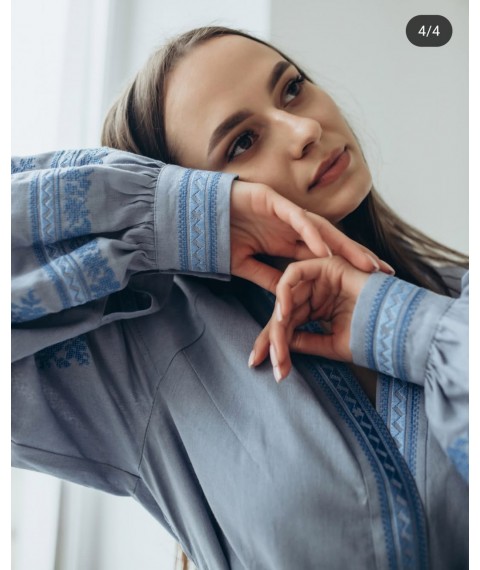 Плаття з вишивкою